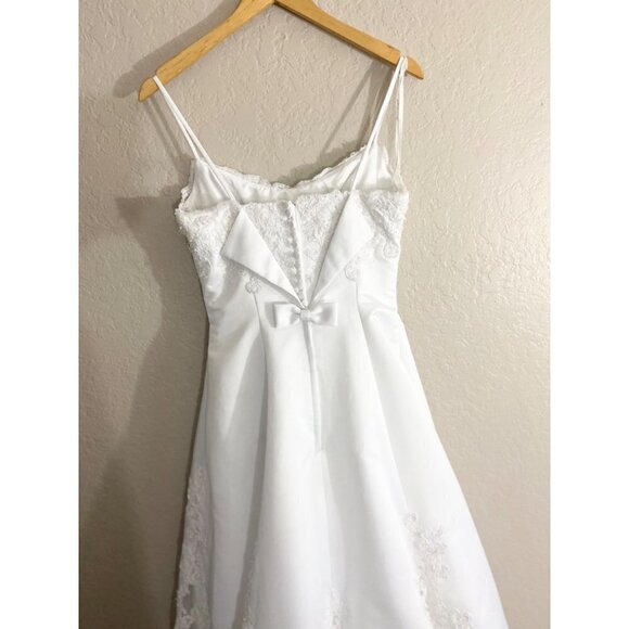David's Bridal Michaelangelo Lace Trim Beaded Wedding Dress W/Train - 6 - Picture 5 of 15